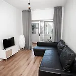 Quiet 3br Flat - Center - Warm And Bright - Remote Work דירה
