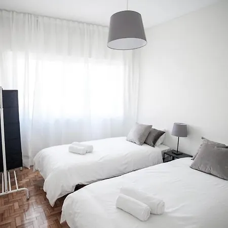 Lägenhet Quiet 3br Flat - Center - Warm And Bright - Remote Work Oporto