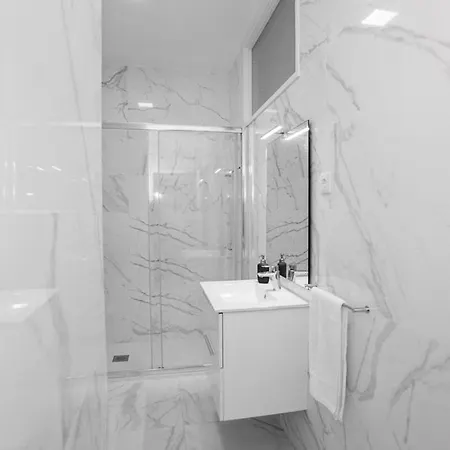 Quiet 3br Flat - Center - Warm And Bright - Remote Work * Oporto